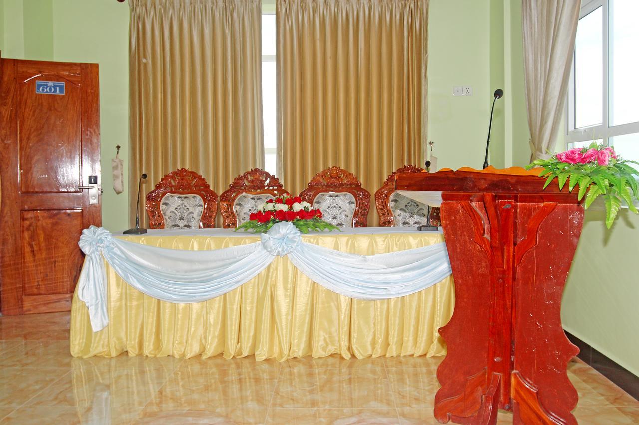 Jasmine Hotel& Sky Bar Battambang Exterior foto